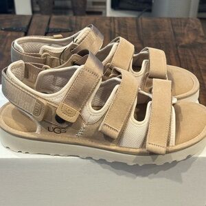 UGG Goldencoast Multistrap Sandal